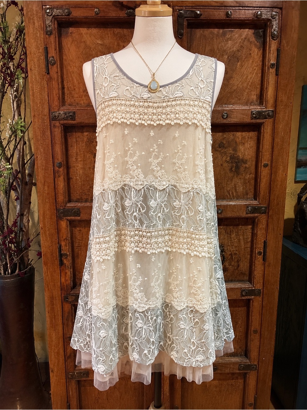 Ryu Lace Tunic Dress / Sleeveless Boho Romantic Overlay – XL